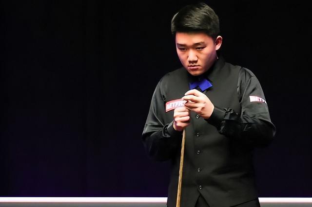 leyu app-Uzi新星晋级下一阶段表现突出，独行侠前途光明！气势如虹延续-leyu app